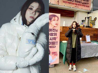 韩韶禧“外套不穿好”耍美、孙仙长版过膝必入手　韩星羽绒衣穿搭学起来