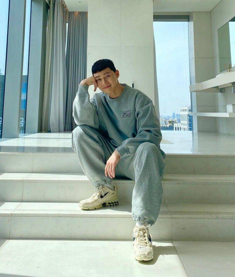 《京城怪物》朴叙俊私服“直男式穿搭”才是本体　最萌配件直接圈粉 最新资讯 图9张