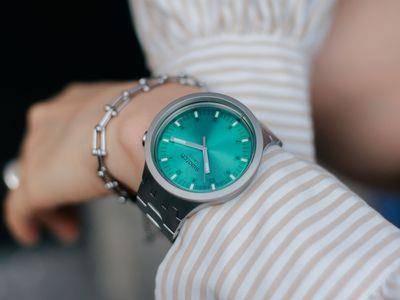Swatch终身享免费换电池！　石英表防水再强也别戴着泡温泉