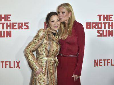 杨紫琼当阿嬷依然超时髦 同台小10岁奥斯卡影后没输