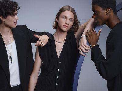 亮・珠宝／LV钛金属牛仔蓝吊牌帅爆　行李箱微缩变项炼