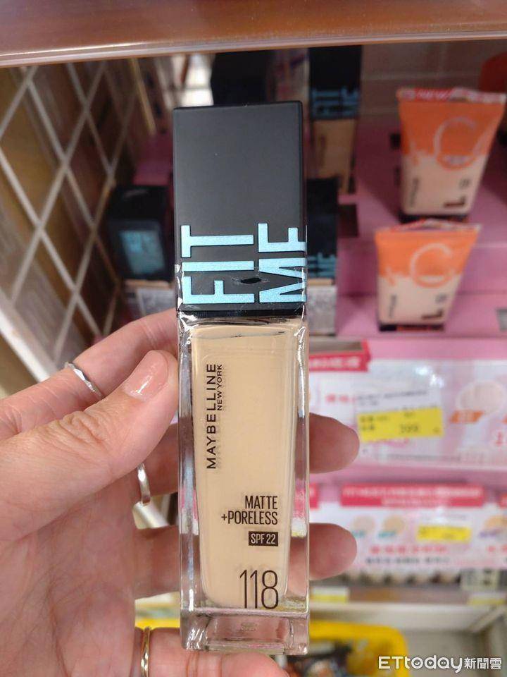 5款“裸妆”粉底液打造早春奶油肌　媚点超好推、NARS小光瓶能养肤　 最新资讯 图2张