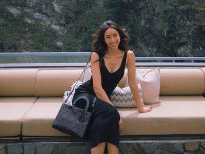 隋棠爱之旅Dior 20万新包伴游　素颜大放幸福光