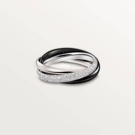 Jisoo登机装一次秀3爱牌　改戴卡地亚酷酷的黑陶瓷三环戒 时尚穿搭 图3张