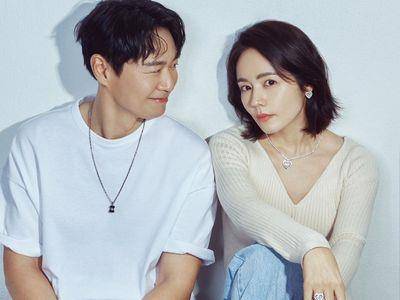 韩佳人亲密贴脸老公甜出汁　结婚19年宛如新婚放闪