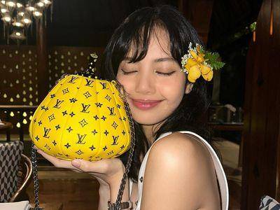 Lisa受宠LV包背不完　款款都是买不到的绝版限量品