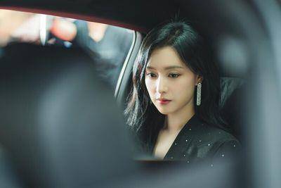 《泪之女王》金智媛“百货女王妆”画法公开　超美唇色被神出同款