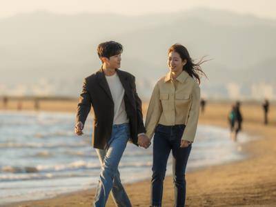 另一半出轨常见的5个迹象：手机高度警戒、频繁聚会换造型都要小心