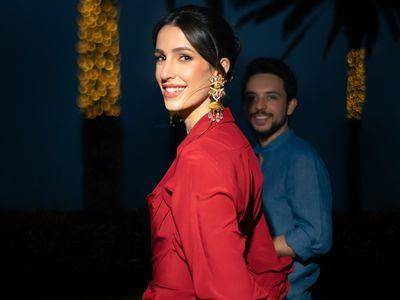 约旦最美王储妃庆30岁　时髦穿搭迎第一个宝贝诞生