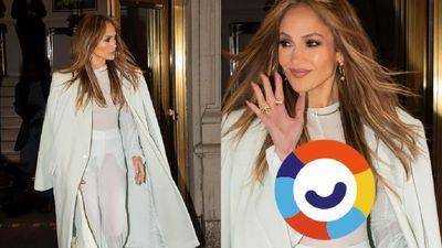 99%透视!54岁女星看似包紧紧 超透服装顶级身材全都露