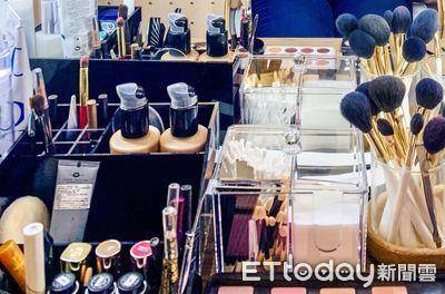 明星完美妆容的秘密 御用彩妆师夏季补妆法大公开