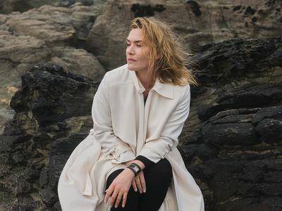 双圈表带浪琴表存在感强烈　成凯特温丝蕾唯一配件