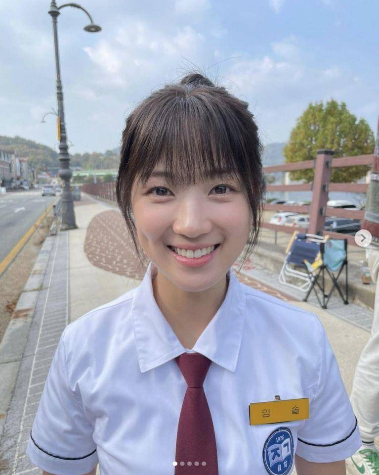 《善宰》金惠奫到无人岛颜值也要顾！必带的护唇油、护手霜是真爱 名人名流 图1张