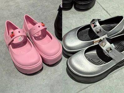 CROCS也跟上玛莉珍鞋热潮！5.5cm雪屋厚底　鞋带扣自由搭可爱翻