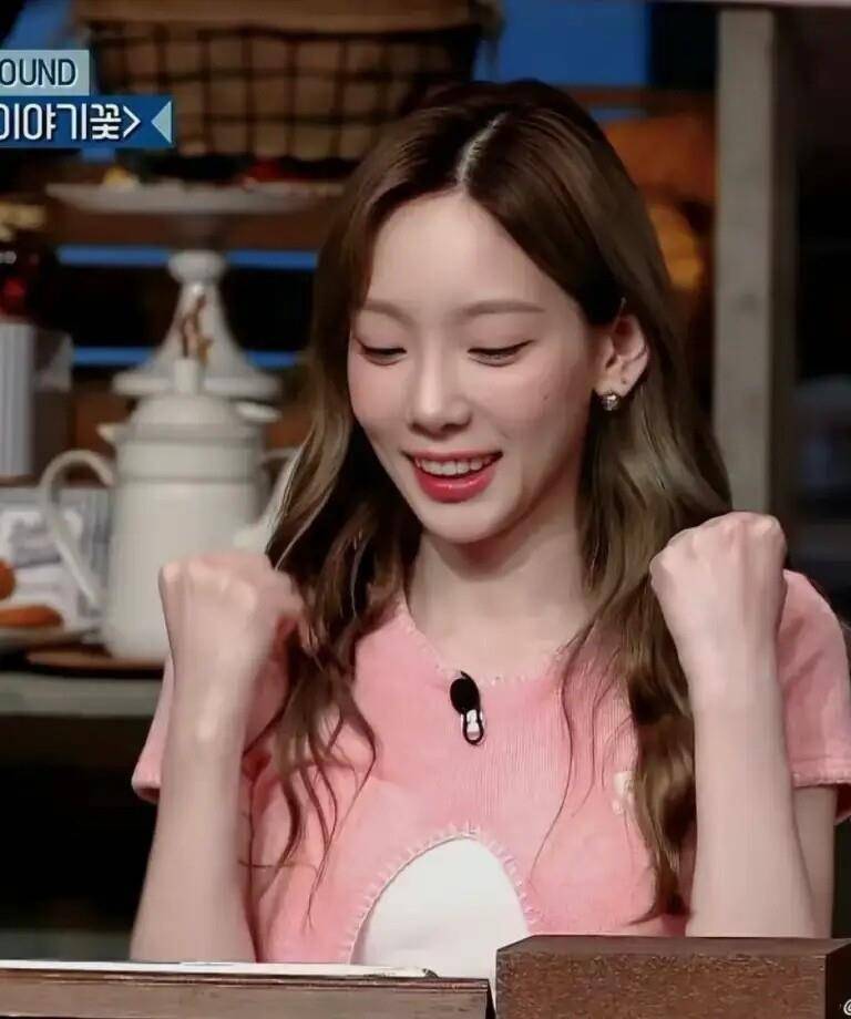 又一个韩星爱牌登台！可爱小逗点高人气　Jennie、金秀贤同款买得到 最新资讯 图3张
