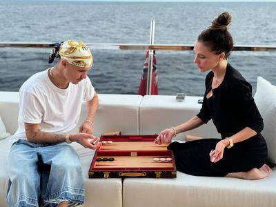 贝克汉儿子名表戴不完　罗密欧与“贝嫂”撞“表王”金表