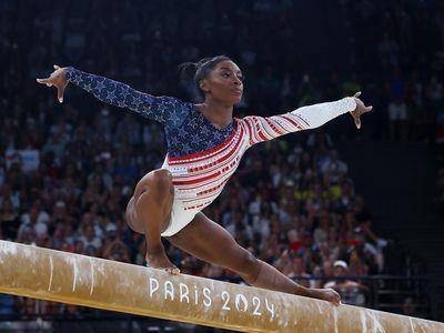 体操天后奥运夺金战袍要价逾16万　近万颗水晶点缀闪耀巴黎