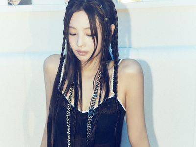 香奈儿50万项炼表竟可听音乐！　接耳机与手机讲电话超时髦