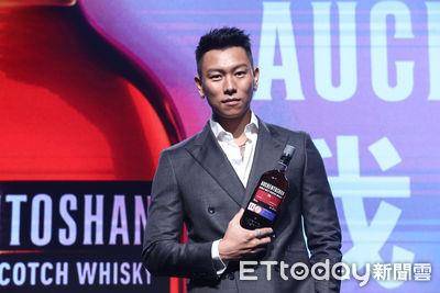 瘦子拿下欧肯威士忌代言　笑说：内建“自动导航”不怕断片