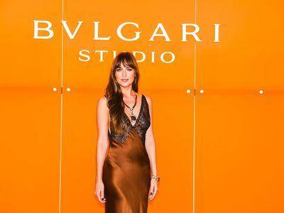 “格雷女”蕾丝礼服辣到让人无法直视　连私服都爱透视装