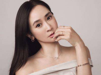 李晶晶珠宝上身“晶晶体”爆发 露香肩被夸“美丽又有气质”