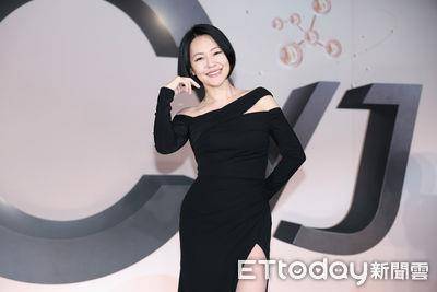 小S飘油头味好羞　自信甩发全靠一招