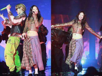 原来衬衫可以这样穿！Jennie把两件衬衫变成裙子　穿搭新点子学起来