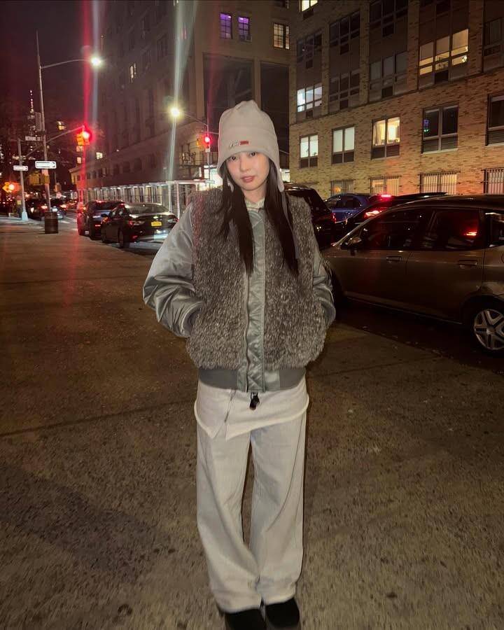 一窥Jennie今冬的6顶毛帽收藏　小众品牌到CHANEL都爱保暖护耳帽 最新资讯 图2张