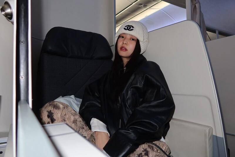 一窥Jennie今冬的6顶毛帽收藏　小众品牌到CHANEL都爱保暖护耳帽 最新资讯 图4张