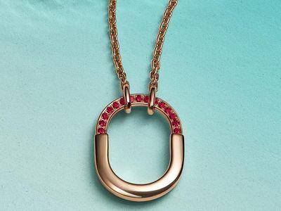 珠宝搭得巧新年造型完胜　Tiffany、宝格丽红宝石特别版讨喜