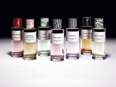 美周记/客制化正夯!Dior香氛世家瓶盖任你搭、M.A.C帮你将图腾印在彩妆上