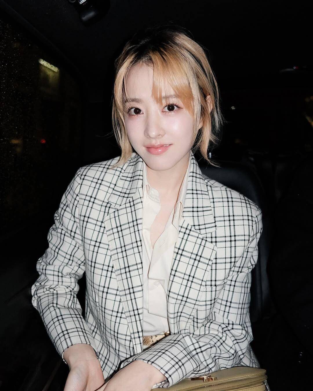 让人惊艳的韩星金发女神　Rosé根本人生发色、朴宝英外层挑染热议 最新资讯 图5张