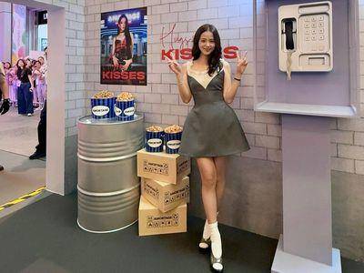 Jisoo少女感装扮藏不住贵气　卡地亚名表与钻石手炼闪亮亮