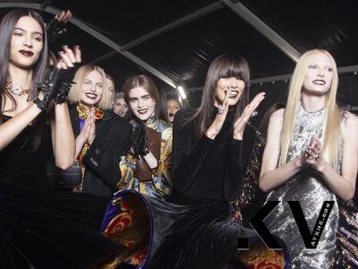 Prada以450亿震撼收购Versace！“6年后再次易主”导火线曝光