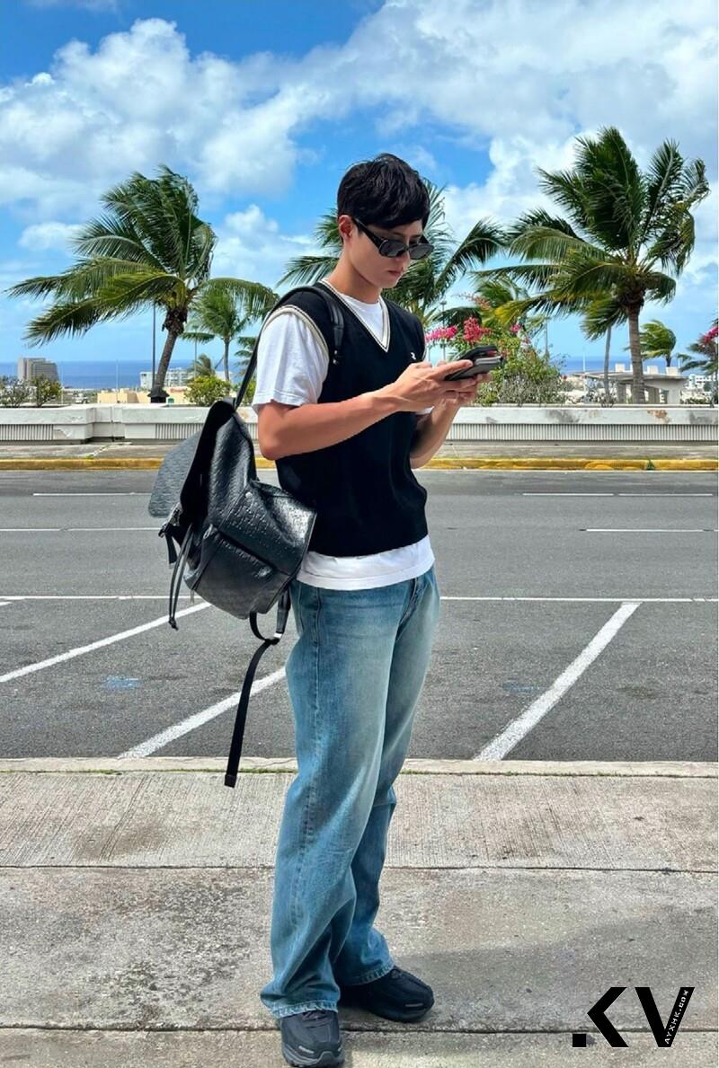 《苦尽柑来遇见你》朴宝剑私服同款后背包成亮点　近期3套造型帅翻 时尚穿搭 图2张