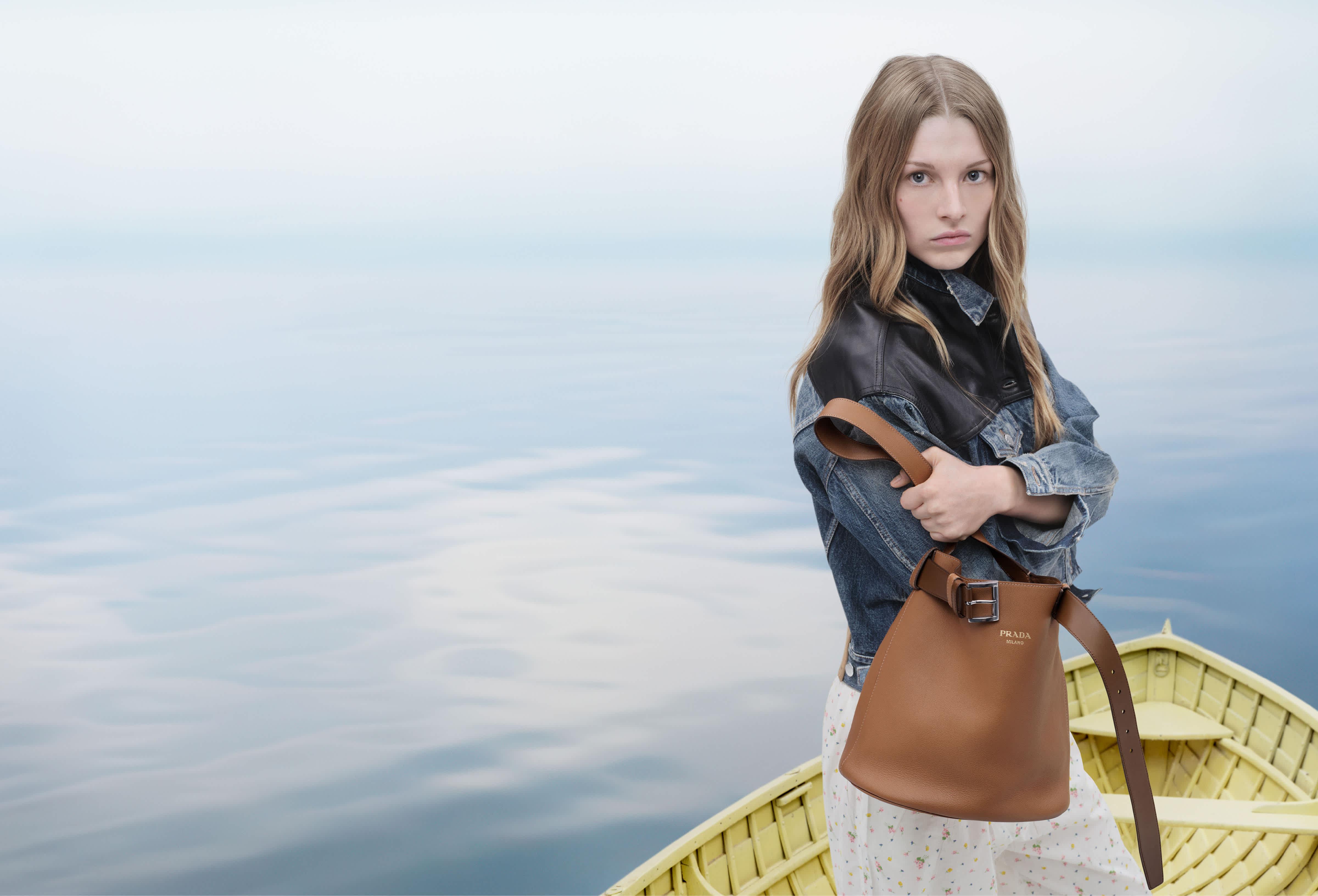 BALENCIAGA免费LINE贴图必收！“8表情超实用”时髦外星人穿6XL运动鞋 时尚穿搭 图7张