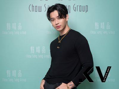 高尔宣宠妻无预算上限 赞老婆节省想直接送金条