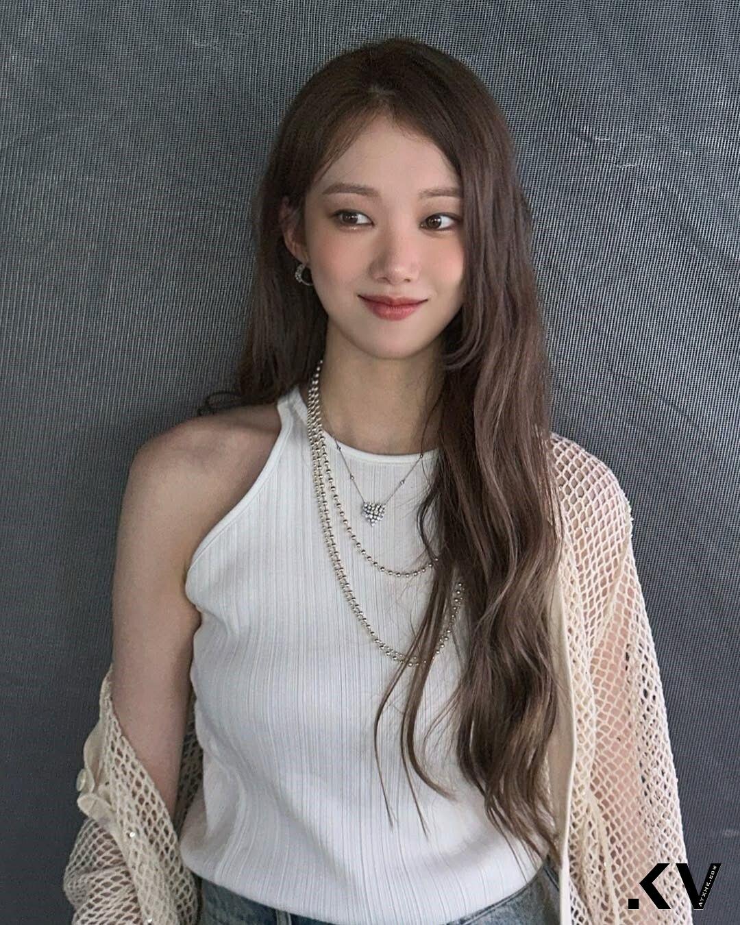 2025春夏发色女星范本推荐！朴敏英嫩粉色太美、舒华同款最不怕布丁头 最新资讯 图4张