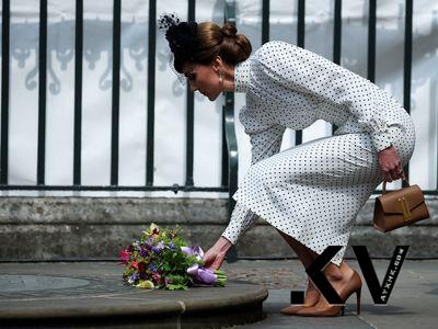 凯特王妃旧衣配黛妃耳环美出新高度　珍珠项炼被秒杀