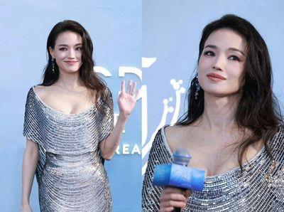 舒淇化身“银色美人鱼”美貌封顶　49岁状态惊人网封最强红毯女神