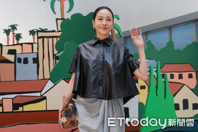 林嘉欣现身LOEWE展“一下飞机就吃牛肉面”　魏如萱喊话金曲战袍要巨美