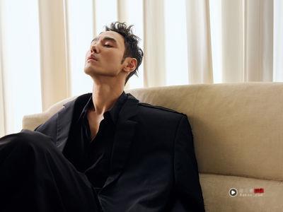 阮经天2套暗黑新造型男人味破表!穿BALENCIAGA超跑级联名好养眼