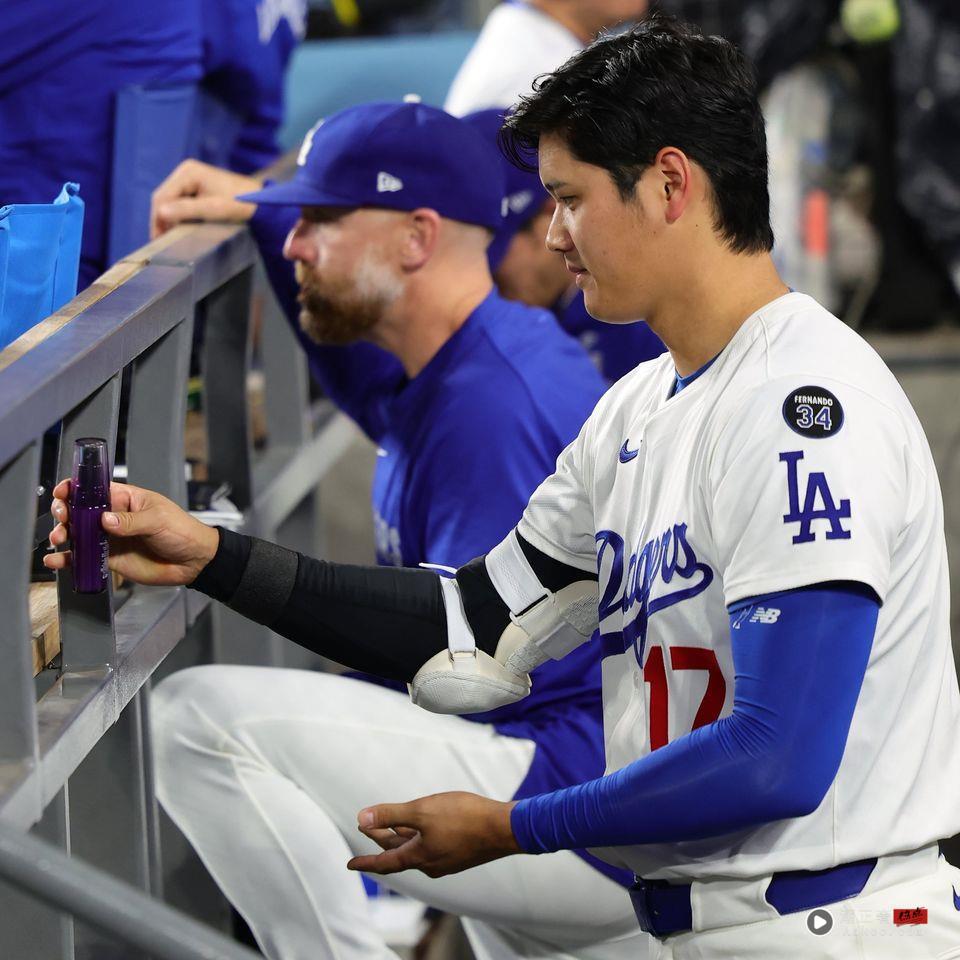 大谷翔平边比赛边保养超敬业！网赞：根本最称职代言人 最新资讯 图3张