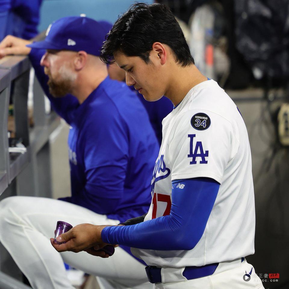 大谷翔平边比赛边保养超敬业！网赞：根本最称职代言人 最新资讯 图2张
