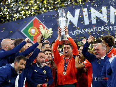 C罗率葡萄牙夺冠乐翻　千万元彩虹表呼应喜悦之情