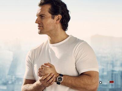 浪琴双时区腕表庆百周年 玫瑰金表圈偏铜色调有玄机