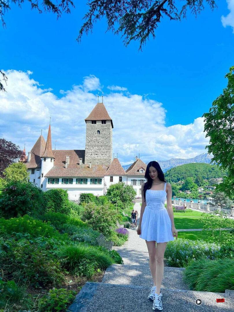 《我夺走了公爵的初夜》徐玄仙女风、帅气西装切换自如　时髦反差超讨喜 最新资讯 图11张