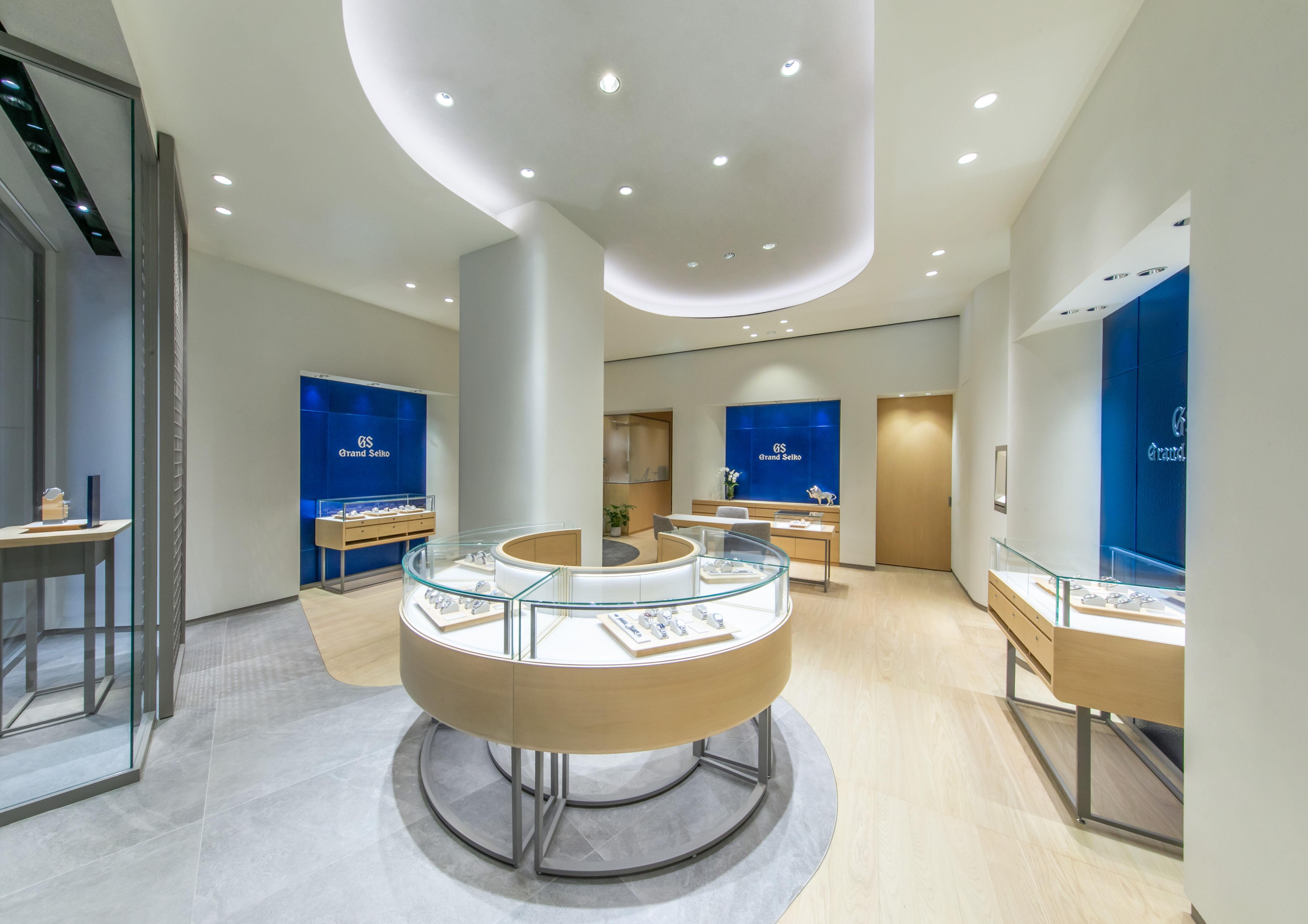 Grand Seiko东京狮表坐镇旗舰店　锐利师爪造型霸气外露 奢侈品牌 图2张