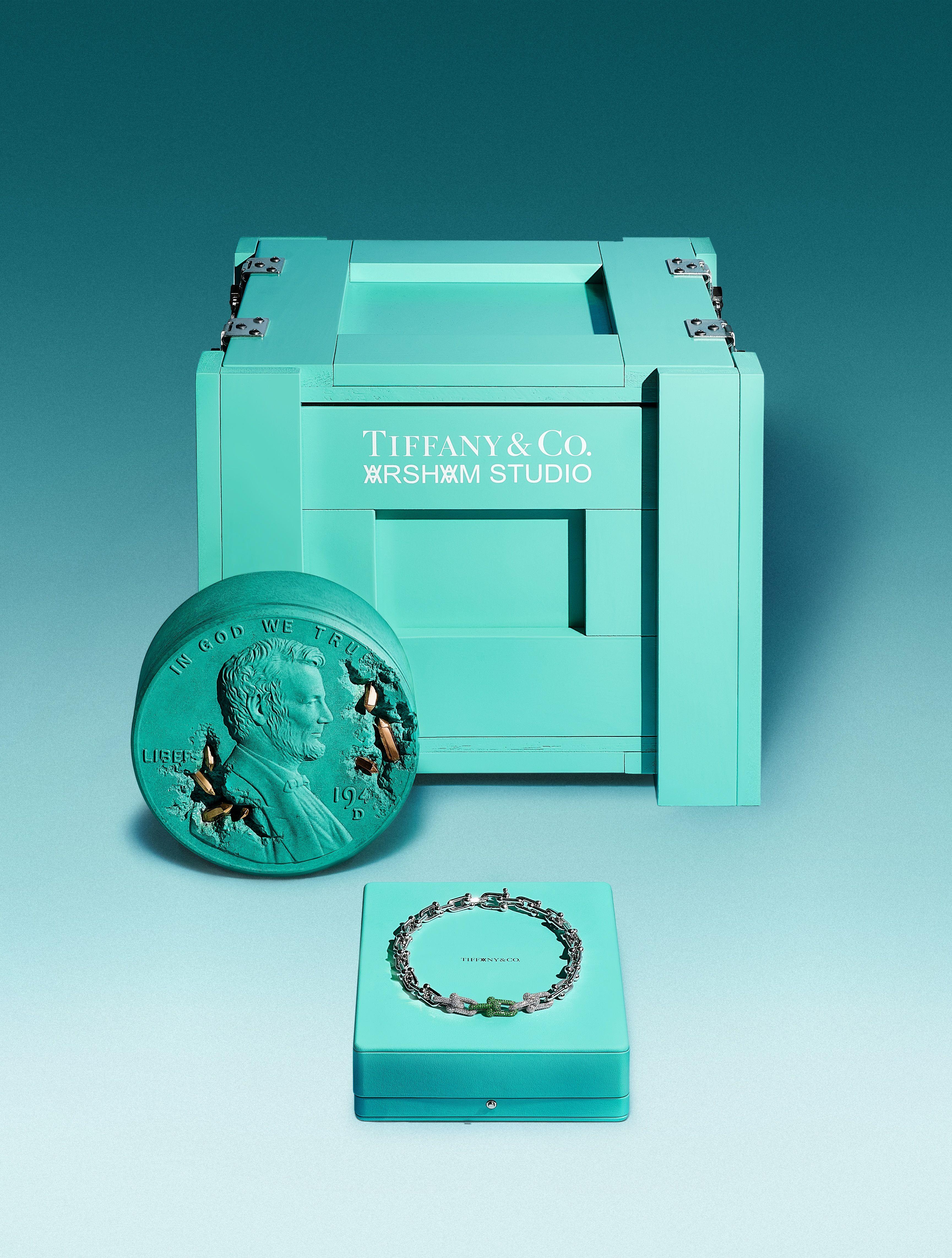 Tiffany青铜锈蚀器皿藏奢华项炼　艺术家联名只有39套 名人名流 图2张