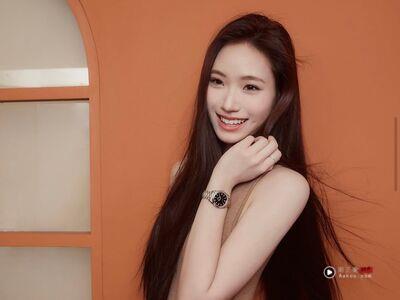 小S二女儿Lily秀百搭欧米茄　高颜值被赞爆